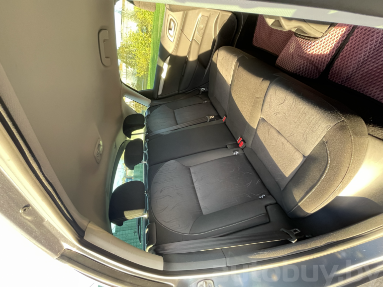 Citroen C4 2 поколение, 2011 года