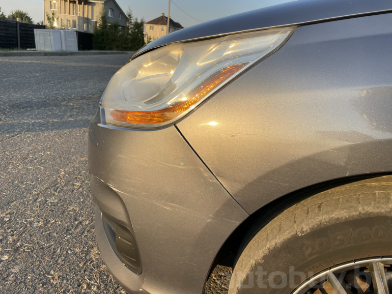 Citroen C4 2 поколение, 2011 года