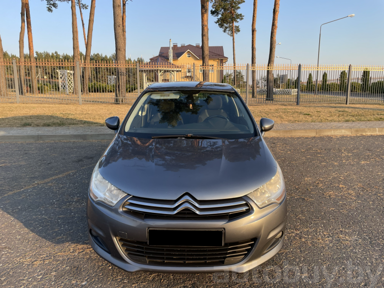 Citroen C4 2 поколение, 2011 года