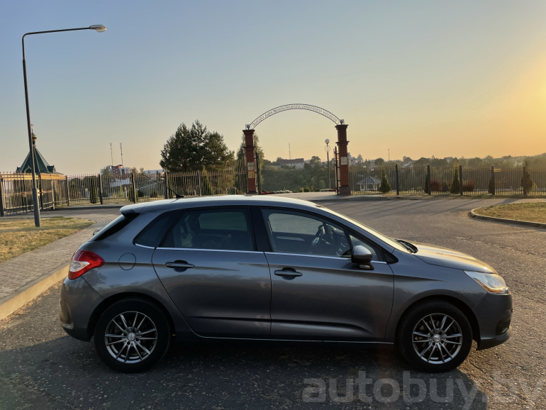 Citroen C4 2 поколение, 2011 года