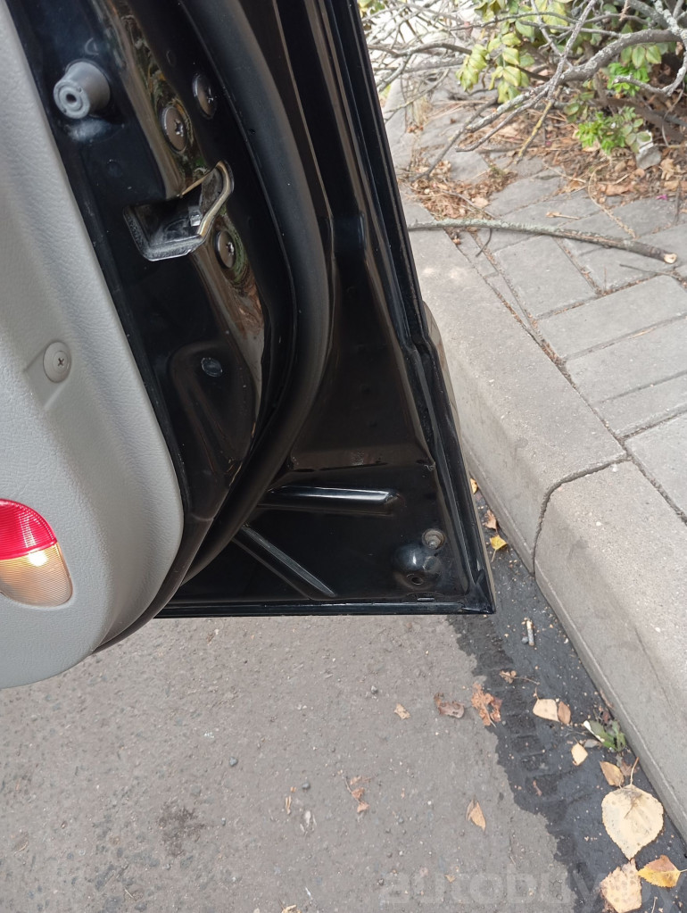 Kia Sorento 1 поколение, 2005 года