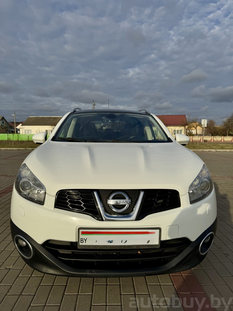 Nissan Qashqai+2 1 поколение [рестайлинг], 2011 года