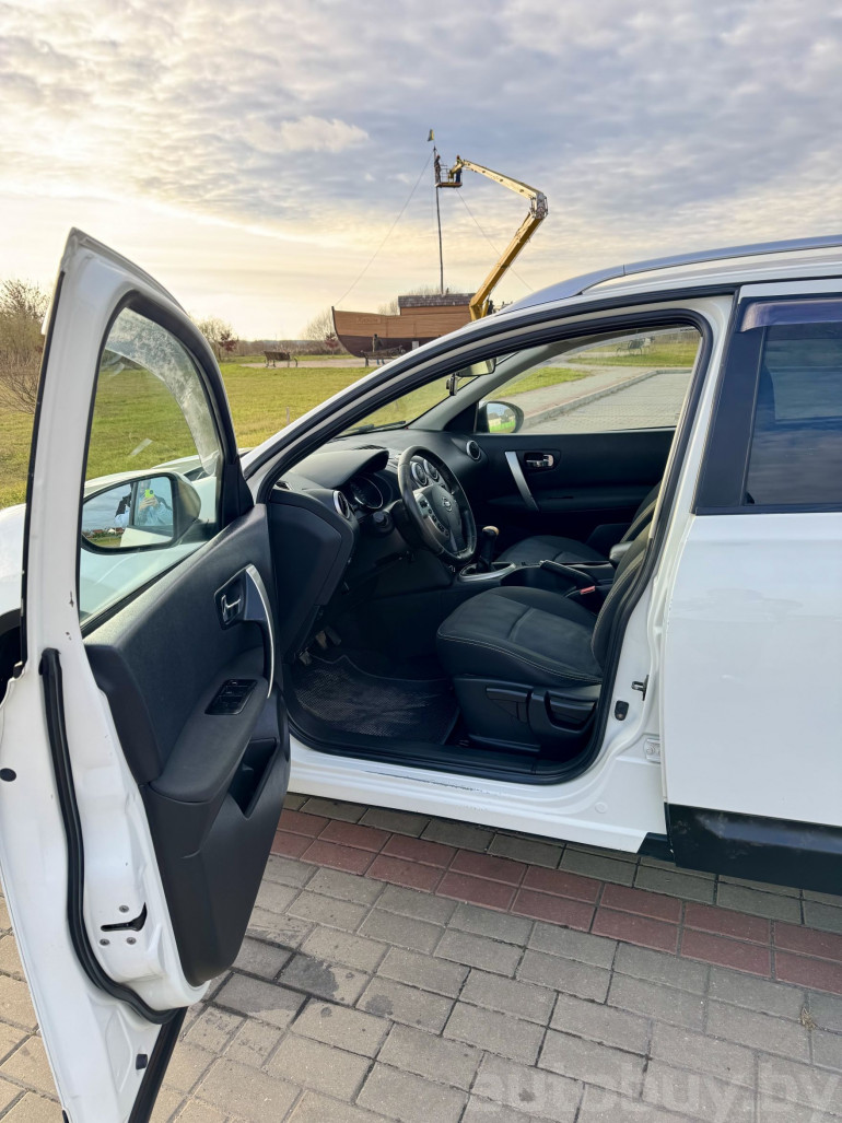 Nissan Qashqai+2 1 поколение [рестайлинг], 2011 года