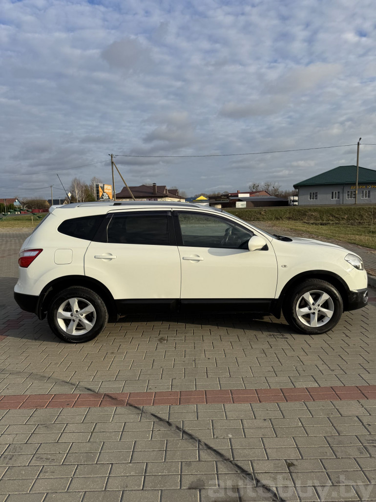 Nissan Qashqai+2 1 поколение [рестайлинг], 2011 года