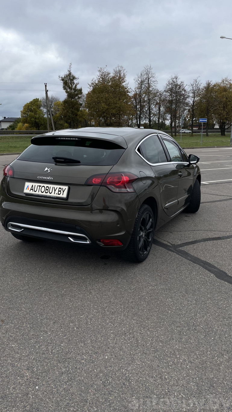 Citroen DS4 1 поколение, 2012 года