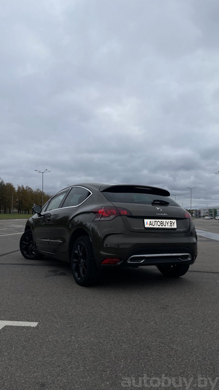 Citroen DS4 1 поколение, 2012 года