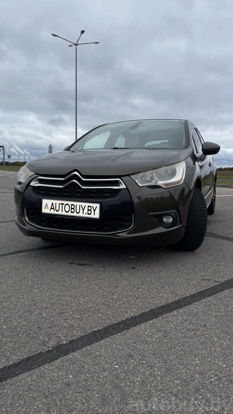 Citroen DS4 1 поколение, 2012 года