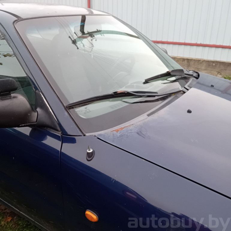 Hyundai Accent 1 поколение, 1998 года