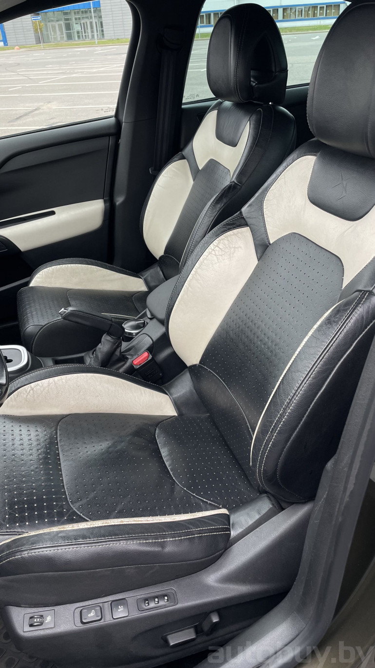 Citroen DS4 1 поколение, 2012 года