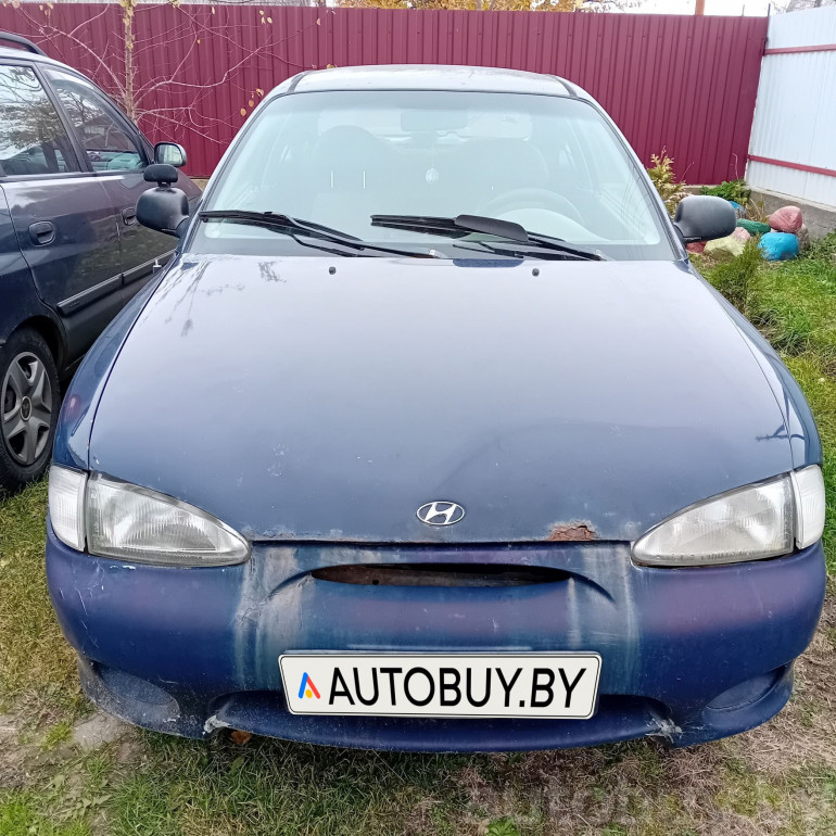 Hyundai Accent 1 поколение, 1998 года