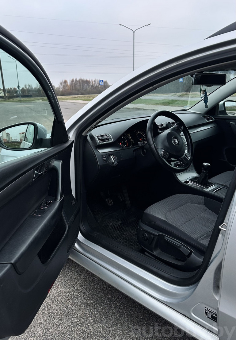 Volkswagen Passat 7 поколение (B7), 2011 года