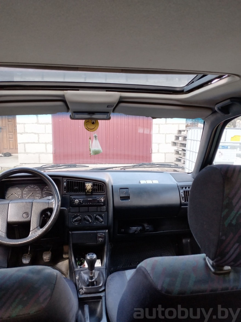 Volkswagen Passat 3 поколение (B3), 1993 года