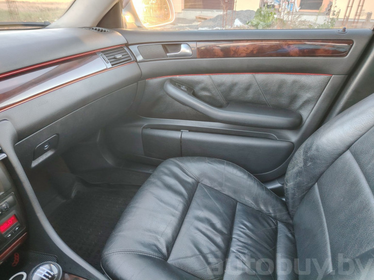 Audi A6 2 поколение (C5) [рестайлинг], 2003 года