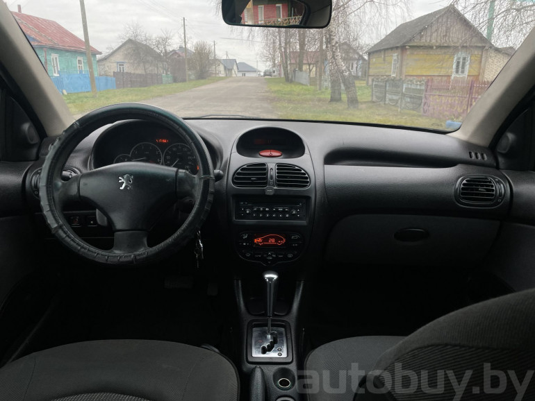 Peugeot 206 1 поколение, 2007 года