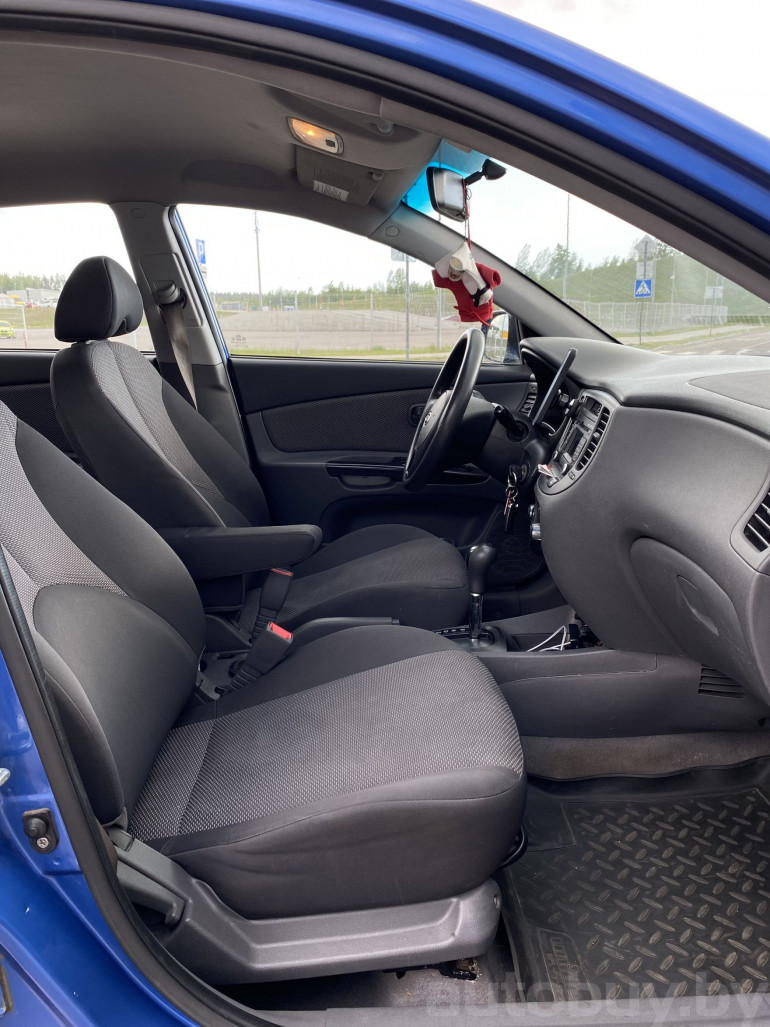 Kia Rio 2 поколение [рестайлинг], 2010 года