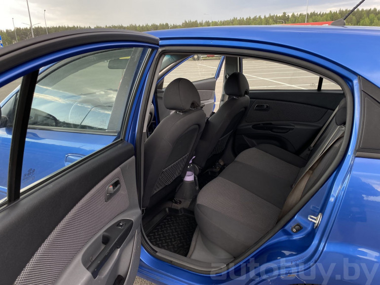 Kia Rio 2 поколение [рестайлинг], 2010 года