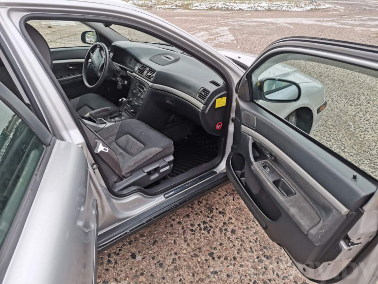 Volvo S80 1 поколение, 2001 года