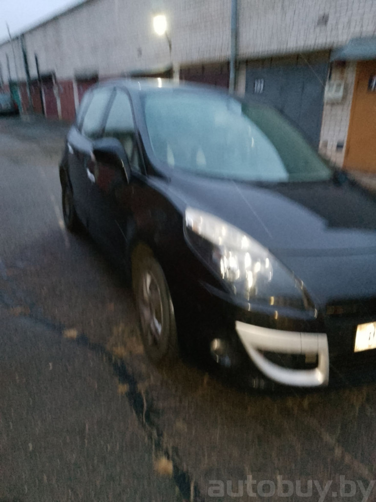 Renault Scenic 3 поколение, 2010 года