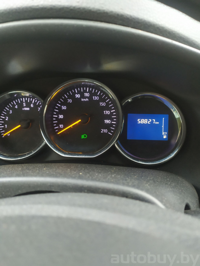 Renault Logan 2 поколение, 2017 года