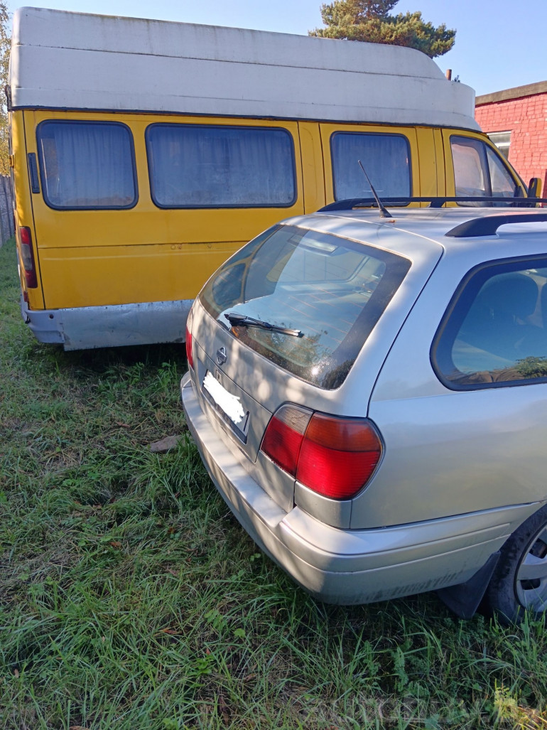 Nissan Primera 2 поколение (P11), 1999 года