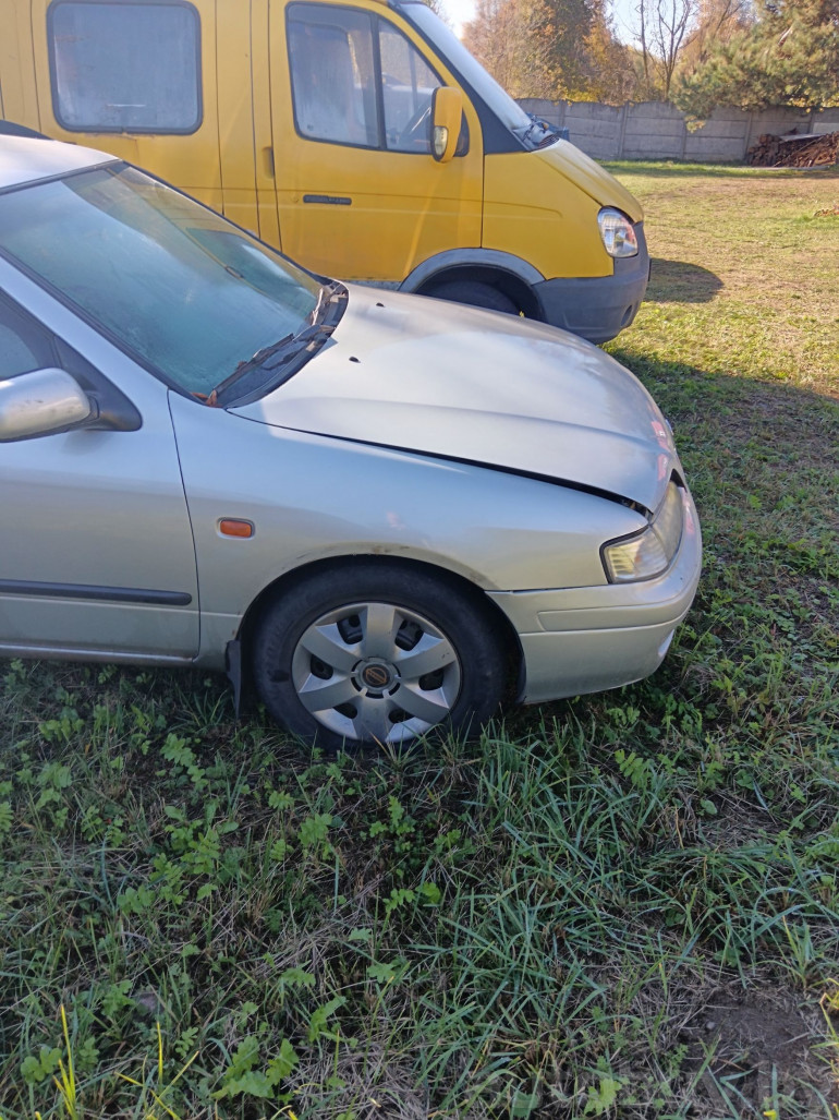 Nissan Primera 2 поколение (P11), 1999 года