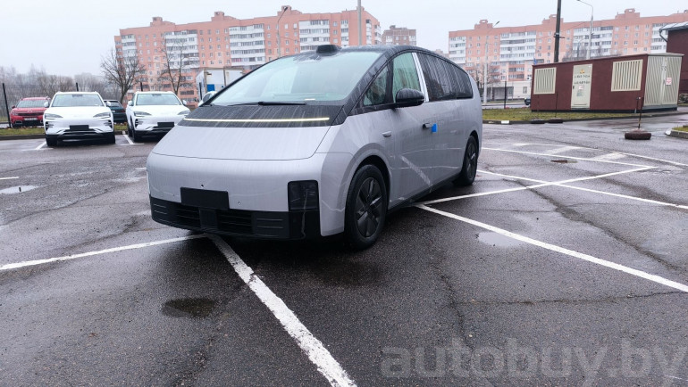 LiXiang Mega 1 поколение, 2024 года