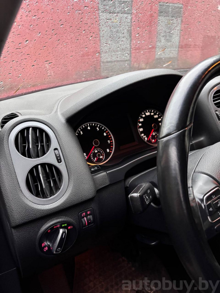 Volkswagen Tiguan 1 поколение [рестайлинг], 2014 года