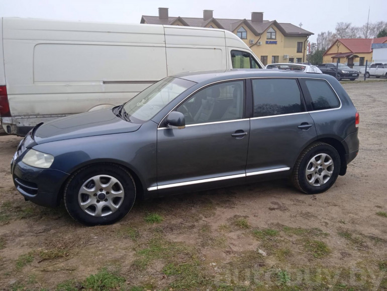 Volkswagen Touareg 1 поколение, 2003 года