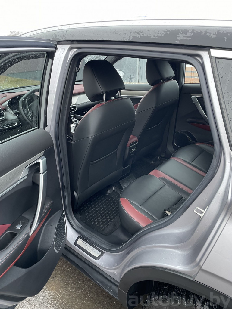 Geely Coolray 1 поколение, 2020 года