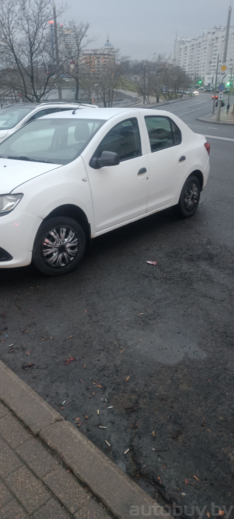 Renault Logan 2 поколение, 2017 года