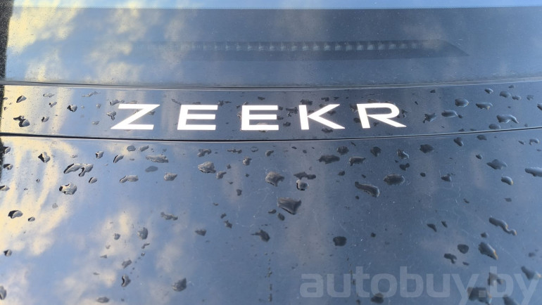 Zeekr 007 1 поколение, 2024 года
