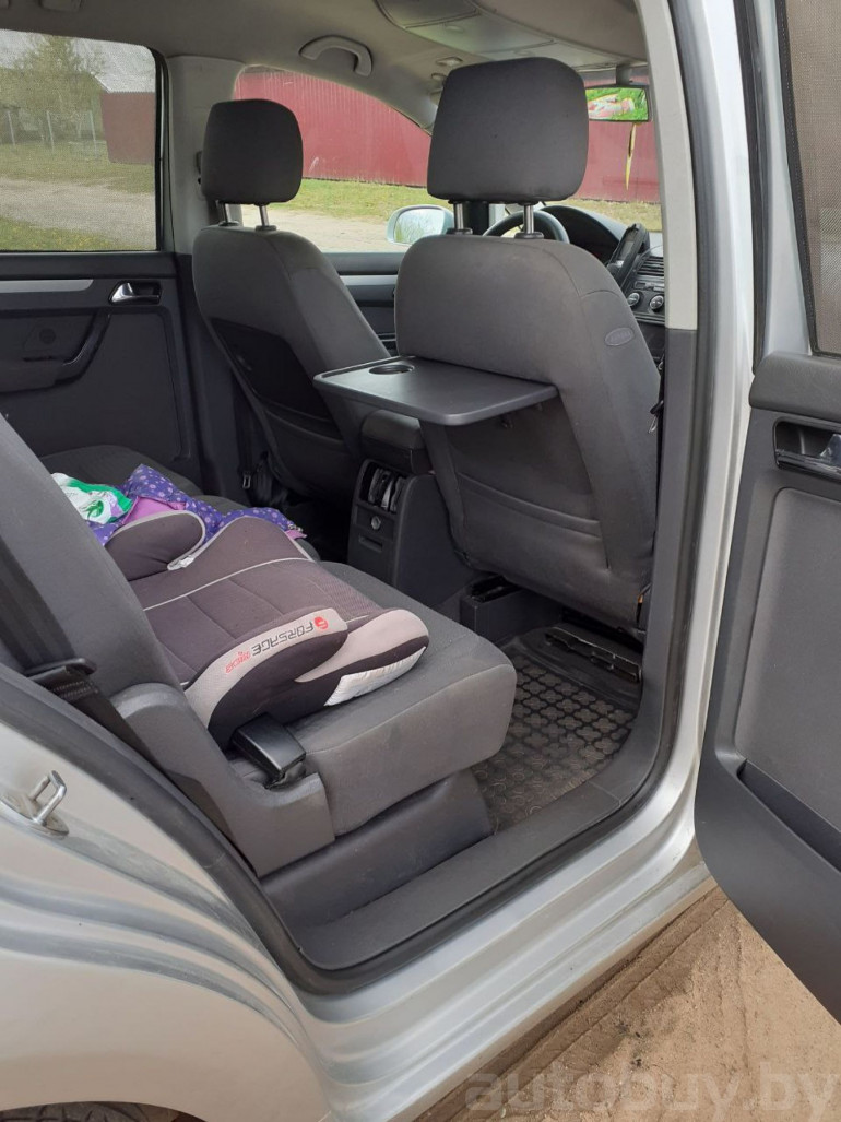 Volkswagen Touran 1 поколение, 2005 года