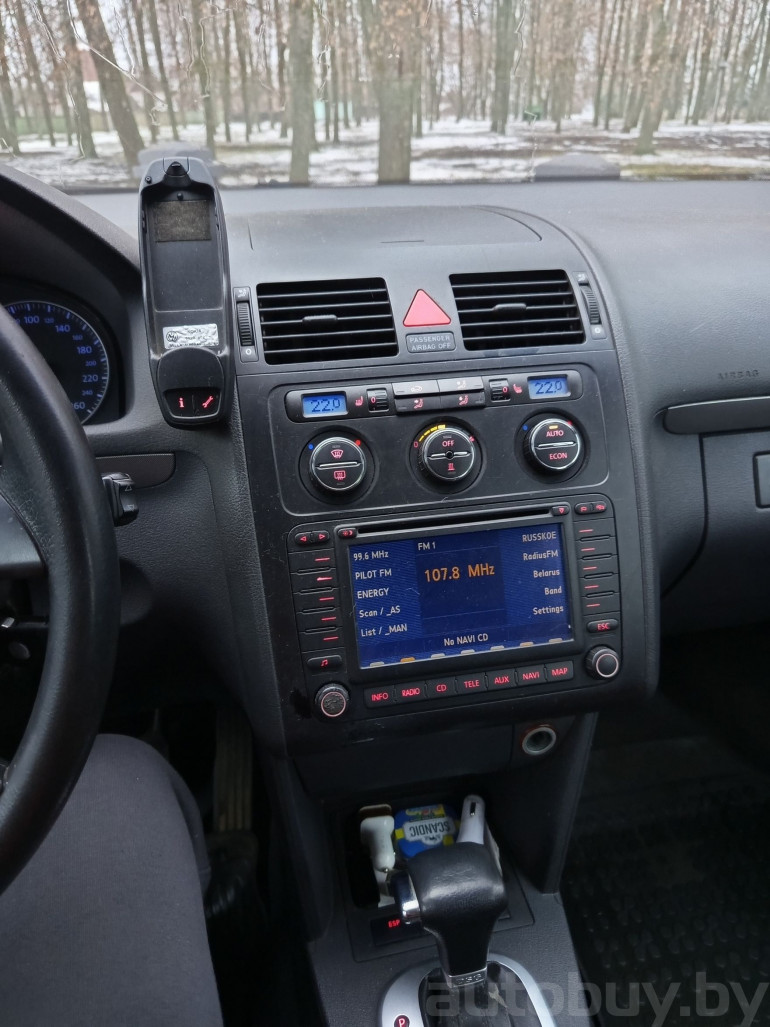 Volkswagen Touran 1 поколение, 2005 года