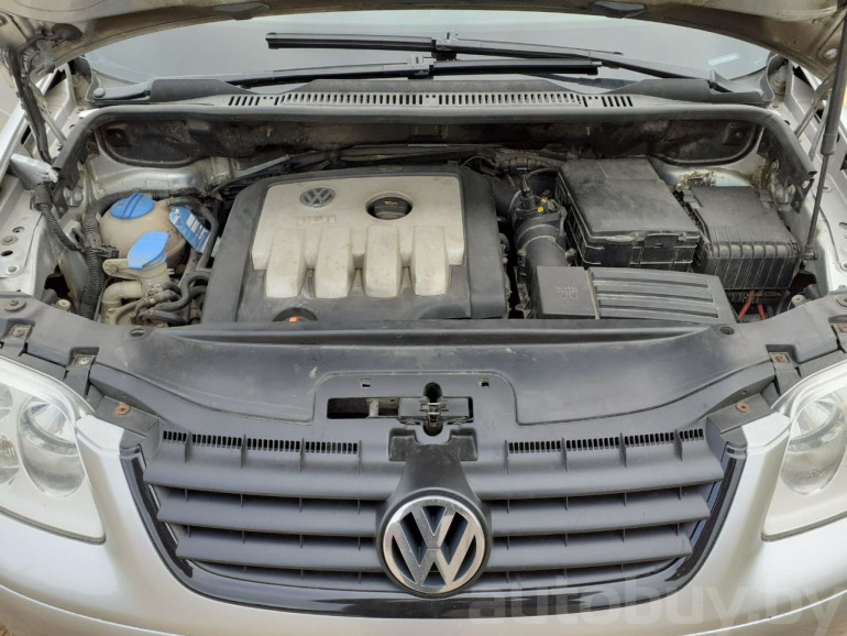 Volkswagen Touran 1 поколение, 2005 года