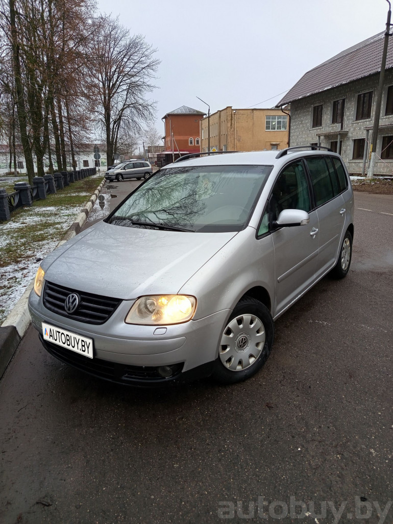 Volkswagen Touran 1 поколение, 2005 года
