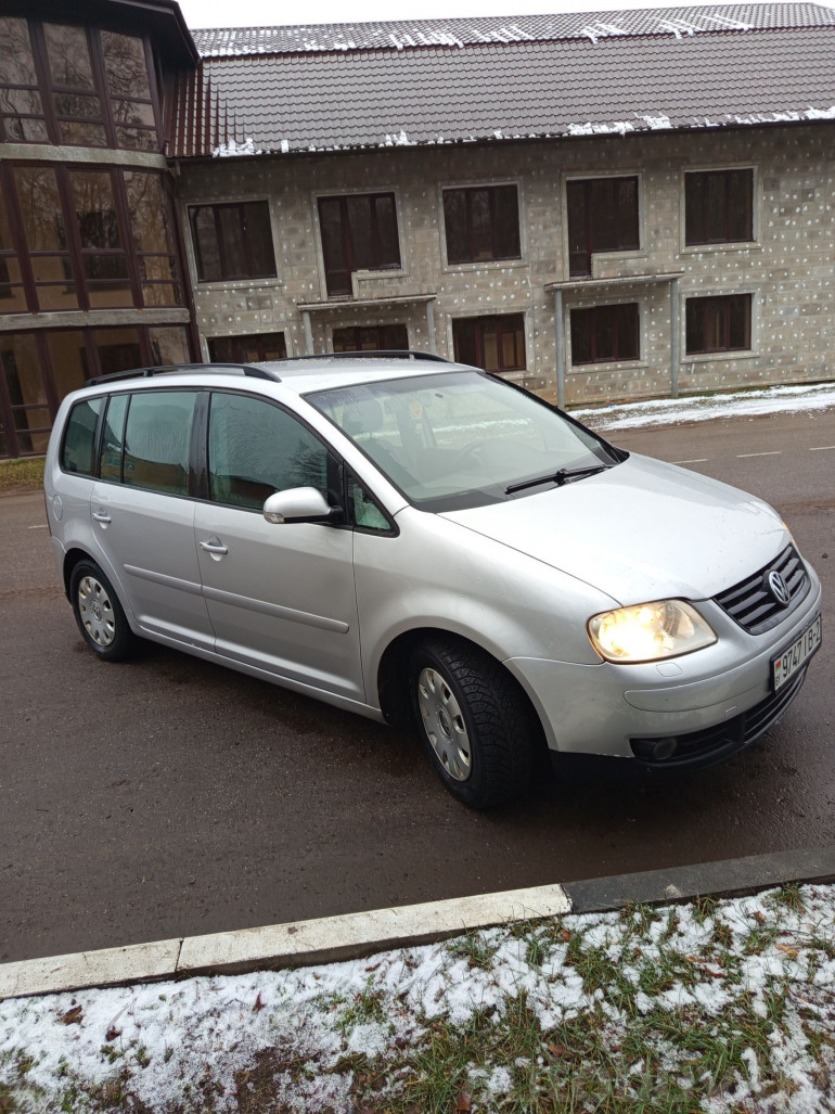Volkswagen Touran 1 поколение, 2005 года