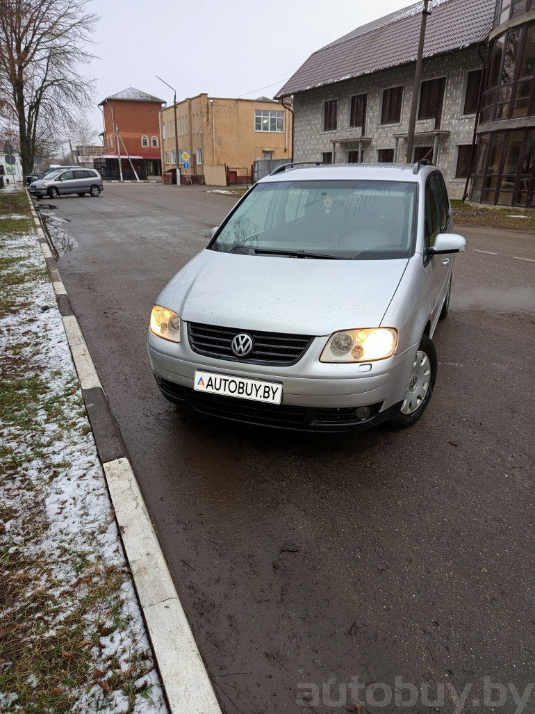 Volkswagen Touran 1 поколение, 2005 года