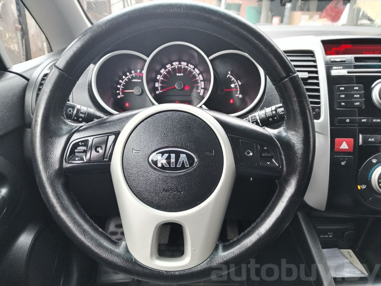 Kia Venga 1 поколение, 2014 года