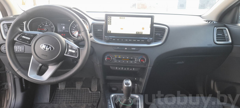 Kia Ceed 3 поколение, 2020 года