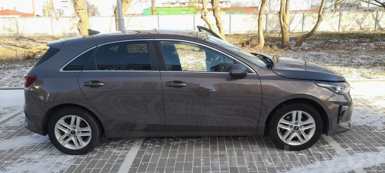 Kia Ceed 3 поколение, 2020 года