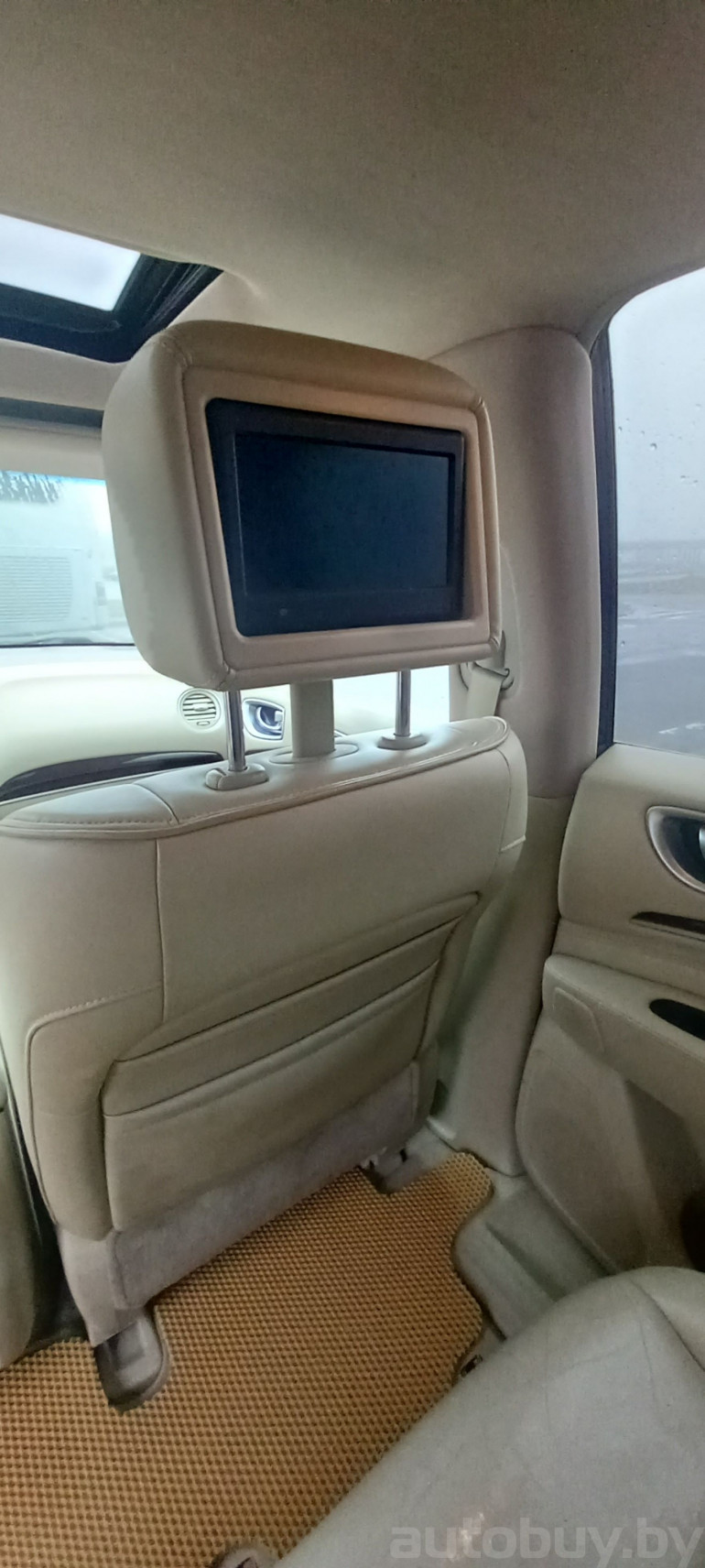 Infiniti JX 1 поколение, 2013 года
