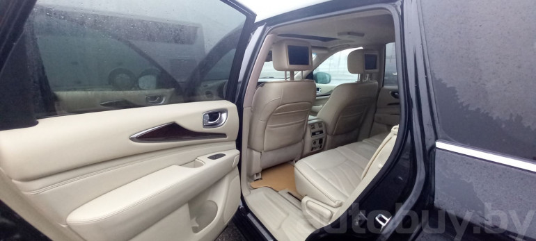 Infiniti JX 1 поколение, 2013 года