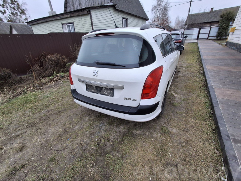Peugeot 308 1 поколение, 2010 года