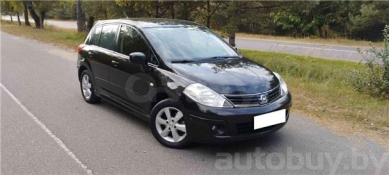 Nissan Tiida 1 поколение [рестайлинг], 2013 года