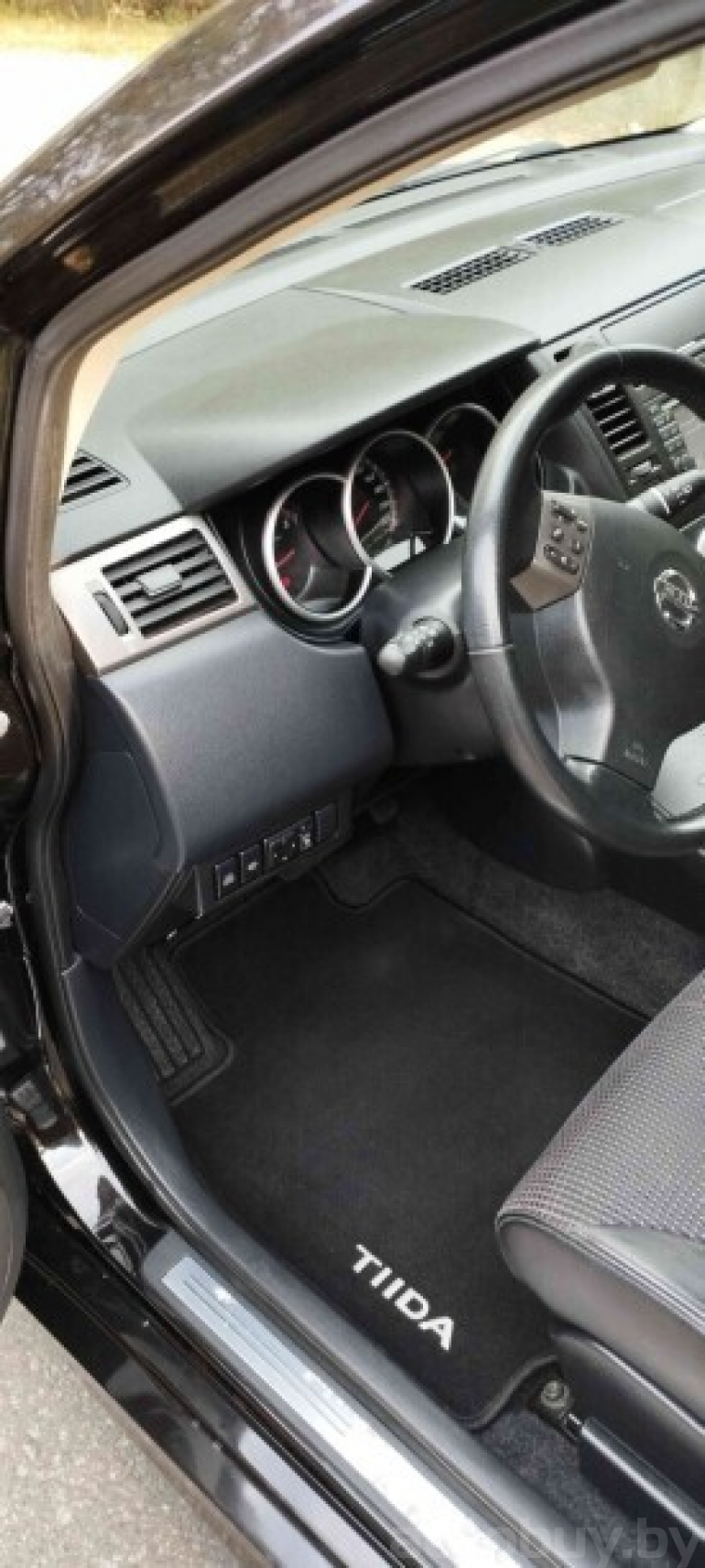 Nissan Tiida 1 поколение [рестайлинг], 2013 года