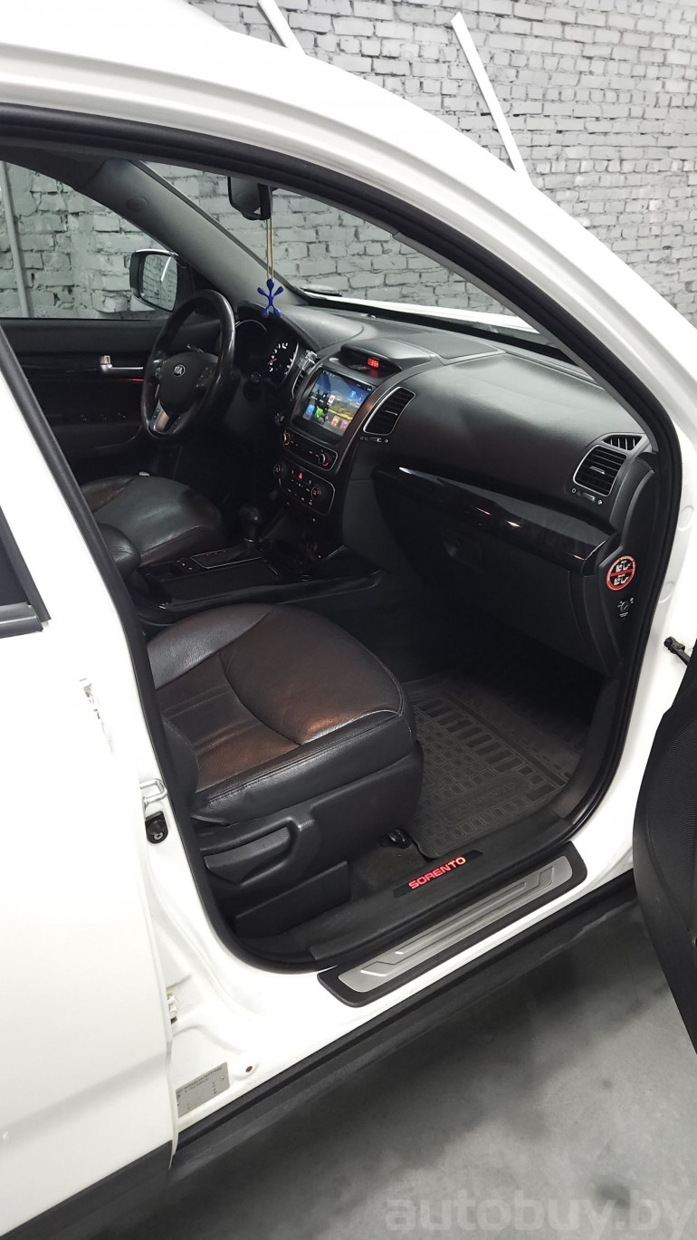 Kia Sorento 2 поколение [рестайлинг], 2013 года