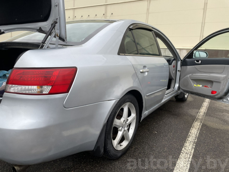 Hyundai Sonata 5 поколение (NF), 2006 года