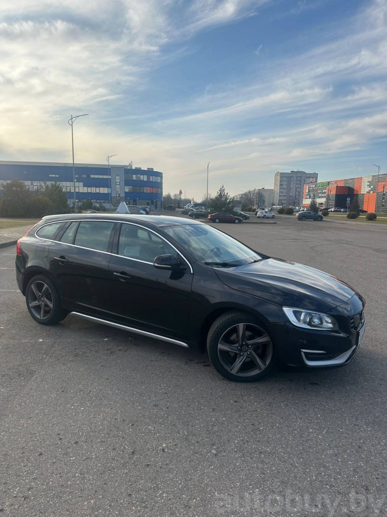 Volvo V60 1 поколение [рестайлинг], 2013 года