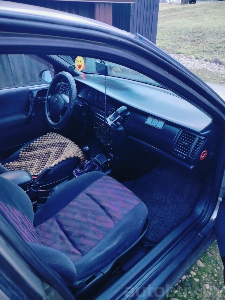 Opel Vectra 2 поколение (B), 1996 года