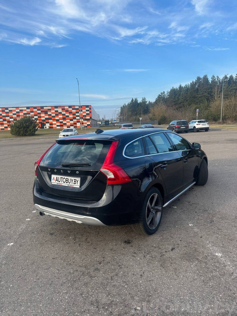 Volvo V60 1 поколение [рестайлинг], 2013 года